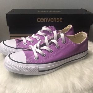 Brand New Women’s Purple Converse Size 6